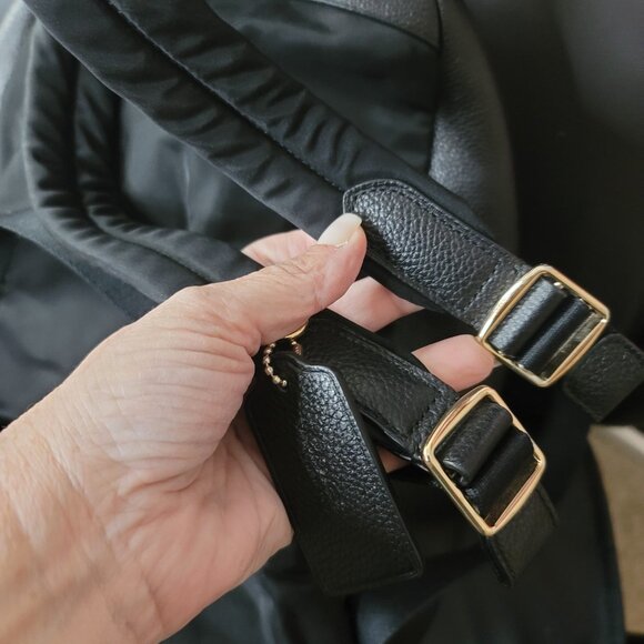 Authentic Coach Charlie Backpack in Pebble Leather No M1657-F38288 - Picture 5 of 6